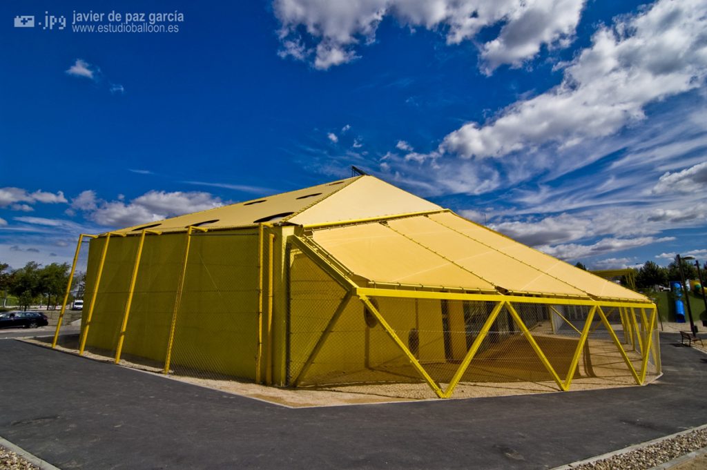 NURSERY SCHOOL + PUBLIC SPACE · RIVAS